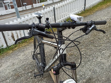 Load image into Gallery viewer, Hardrocx Stasis 1 terrengsykkel. Medium.