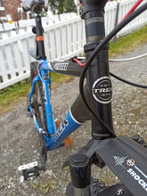 Load image into Gallery viewer, Trek 4900